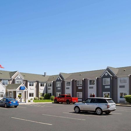 Baymont By Wyndham Boardman Hotel Екстериор снимка